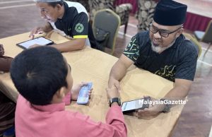 Penghuni Rumah Kanak-Kanak Sultanah Hajjah Kalsom teruja tunai zakat fitrah