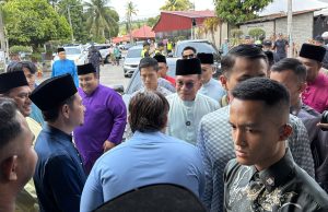 PM luang masa bersama jemaah, solat Jumaat di Kampung Pelet