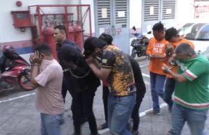8 lelaki didakwa cederakan 3 anggota polis di George Town