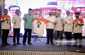“Yang kalut di luar, bukan dalam PN” – Annuar Musa