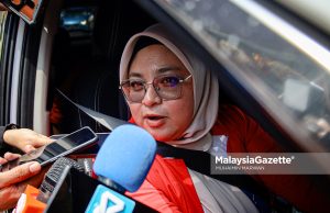 Ketua Srikandi Parti Pribumi Bersatu Malaysia,Nurul Ezzati Azmi selepas menghadiri Mesyuarat Khas Majlis Pimpinan Tertinggi (MPT) di kediaman Presiden Muhyiddin Yassin di Bukit Damansara. Foto MUHAIMIN MARWAN, 14 FEBRUARI 2026.
