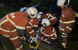Seorang maut maut, 3 cedera kereta terbabas masuk gaung