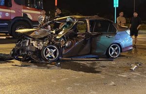 Pemandu maut, 3 lagi cedera dalam nahas libatkan dua kenderaan di Miri