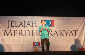 27 tahun PKR: Adakah kita dua kali lima dengan BN, PN? – Nik Nazmi
