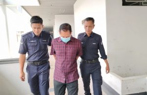 Tumbuk adik ipar, warga emas didenda RM2,000