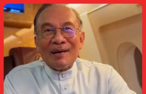 PM Dapat Duit Raya RM7 Daripada Uwais, Aesha #MGFlash