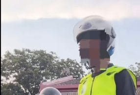 Lelaki pakai vest, helmet polis ditahan