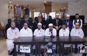 Hajat emak tercapai, 10 anak tunai haji bersama