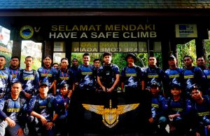 Tengku Hassanal mula misi tawan Gunung Kinabalu