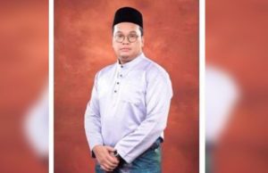 Istiadat Menghadap Menjunjung Duli Bagi Menyempurnakan Kejadian Undang Luak Sungai Ujong esok