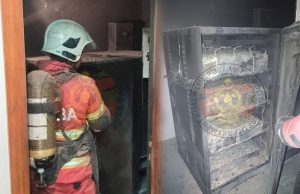 Bilik UPS di Sasana Kijang terbakar