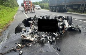 Ferrari rentung, pasangan warga Singapura maut dalam nahas