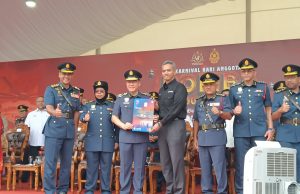 Bomba terima 6,000 pasang pakaian tahan api Ogos ini – Kor Ming