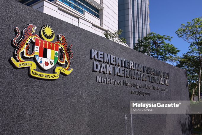 KEMENTERIAN PERUMAHAN DAN KERAJAAN TEMPATAN