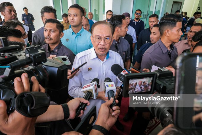 SESI PERTEMUAN DAN PENYERAHAN SURAT SETUJU TERIMA