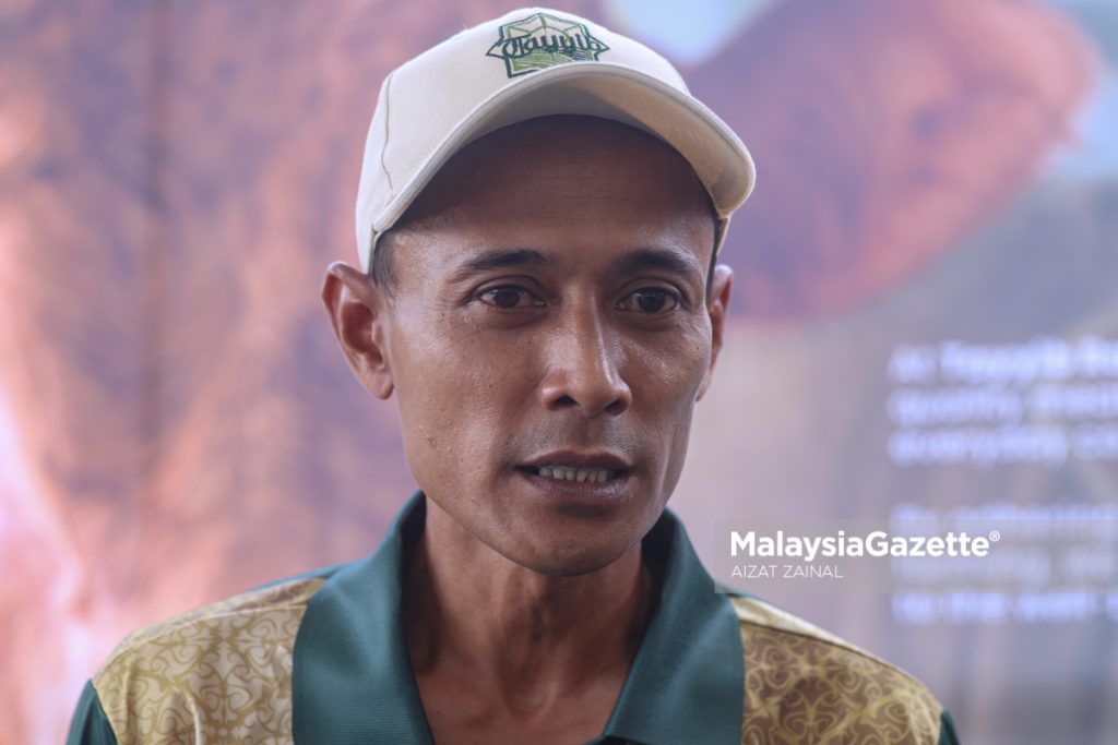 Pengarah syarikat ladang ternakan Tayyib Ranch San Bhd, Mohd Sakhedan Sidek bercakap pada media berkenaan Karnival Qurban 2026 di Kg Sungai Kelambu Banting, Selangor. Foto AIZAT ZAINAL, 22 MEI 2026.