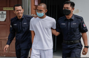 Hukuman mati bekas penuntut kolej bunuh, bakar kekasih hamil diganti penjara 40 tahun, 12 sebat