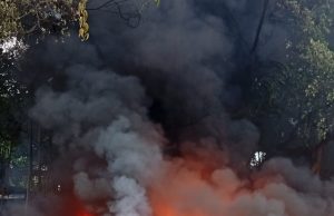 Bengkel kenderaan di Salak Selatan dijilat api