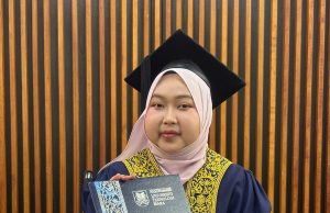 Hidap SLE bukan penghalang Siti Izzati genggam diploma UiTM