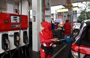 Harga petrol RON92 tanpa subsidi di Indonesia melonjak 32%