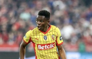 Mamadou Sangare dalam radar Man United