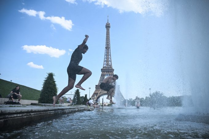 FRANCE-WEATHER-CLIMATE-HEAT