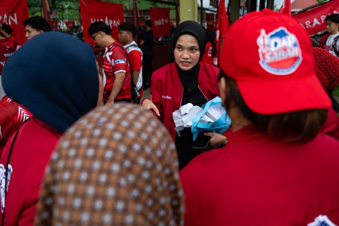 Ahli Majlis Pimpinan AMK, Farzana Hayani Ahli Majlis Pimpinan AMK, Farzana Hayani
