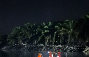 Lelaki Indonesia lemas ketika mandi lombong