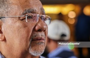 Gelaran Tan Sri Isa Samad ditarik balik
