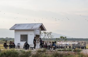 Teratak ‘Kopi Antara Senja’