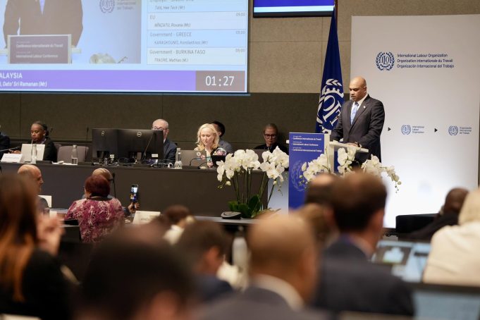 Menteri Sumber Manusia, Datuk Seri R Ramanan pada Sesi Pleno Persidangan Buruh Antarabangsa (ILC) Ke-114 di Geneva, Switzerland