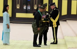 ‘Pocket Rocketman’ Azizulhasni atlet ketiga terima darjah bakti daripada Agong