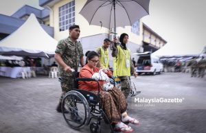 Koperal Nazrin Bantu Isteri Berpantang Mengundi #PRNJohor