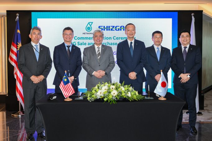 Photo_Group Photo PETRONAS and Shizouka Gas