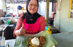Nasi ambeng tiga generasi laku keras musim PRN Johor