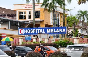 Dibaling ais berkali-kali punca pelajar berang, kejar 3 rakan dengan pisau di sekolah Hospital Melaka