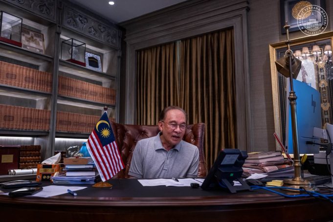 anwar-F1