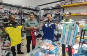KPDN P.Pinang rampas 10,190 helai jersi tiruan FIFA 2026