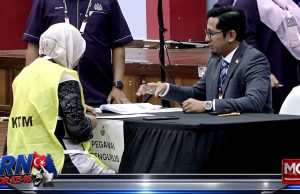 Peti Undi Tiba Di Pusat Penjumlahan Undi DUN Senggarang