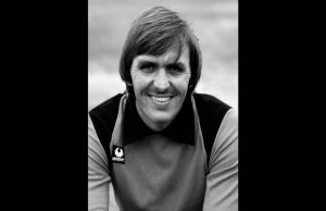 Bekas penjaga gol Aston Villa Jimmy Rimmer meninggal dunia pada usia 78 tahun