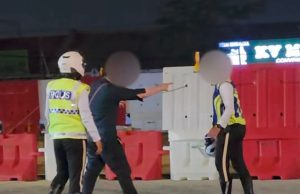 Tular lelaki Singapura provokasi anggota polis selepas bergaduh dengan tiga lelaki tempatan