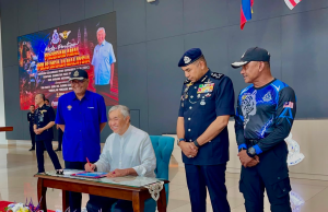 Bikers Malaysia ditahan di Thailand: Hormati peraturan negara asing – Zahid