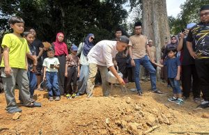 Nahas lori tangki: Jenazah Fatima Syuhada, Aish Naufal selamat dikebumikan