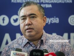 Anthony Loke kekal pendirian letak jawatan, serah surat sekembali dari China