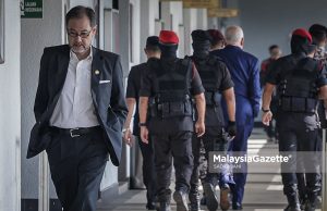 Bekas CEO 1MDB tidak tahu sebab dakwaan terhadapnya berubah