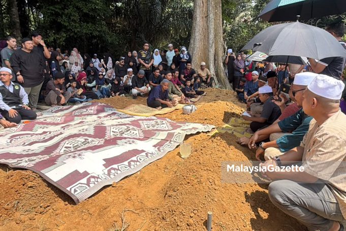JENAZAH IBU DAN ANAK NAHAS KEMALANGAN