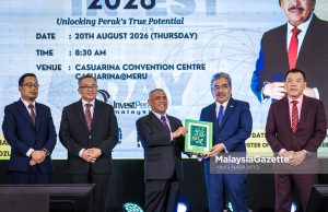 Pelabur REE perlu bawa teknologi, kongsi kepakaran – Johari