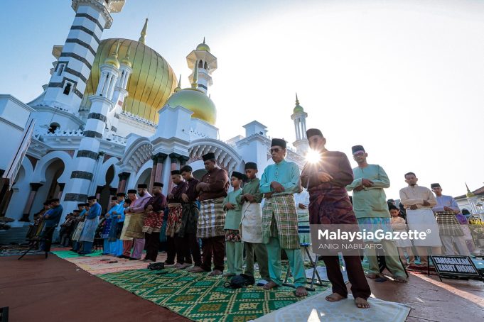 Gambar hiasan. Suasana sekitar Solat Sunat Hari Raya Aidilfitri di Masjid Ubudiah, Kuala Kangsar, pada Sabtu. Foto ANIQ NABILAFIQ ANUAR, 21 MAC 2026.