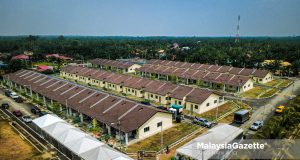 Kawasan Perumahan Taman Perakku Batu 14, Lekir. Foto ANIQ NABILAFIQ ANUAR, 24 JULAI 2025.