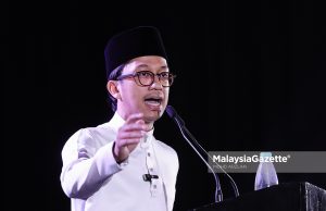 Jangan sampai UMNO dilihat satu kaki dalam kerajaan, satu lagi bersama pembangkang